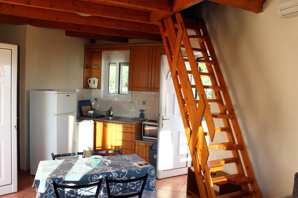 Sungate Beach Rovies Chambre photo